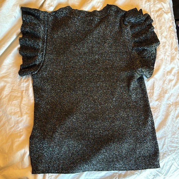 Nannette Lepore short sleeve, Black W/Metallic thread ribbed V-neck Sweater Sz L - Picture 2 of 6